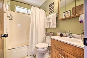 California Cabin w/ Lake Access: 28 Mi to Yosemite