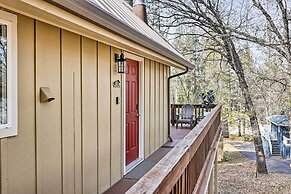 California Cabin w/ Lake Access: 28 Mi to Yosemite