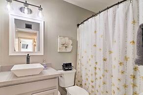 Complimentary Heated Pool: Goodyear Getaway!