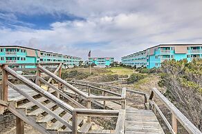 Beachfront Condo w/ Boardwalk & Pool Access!