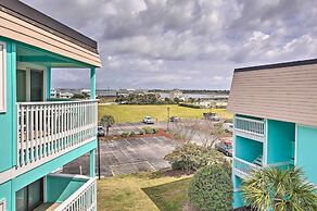 Beachfront Condo w/ Boardwalk & Pool Access!