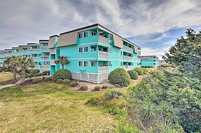 Beachfront Condo w/ Boardwalk & Pool Access!