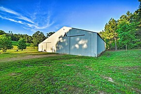 Quiet Cabin Retreat on 30 Acres Near Kentucky Lake
