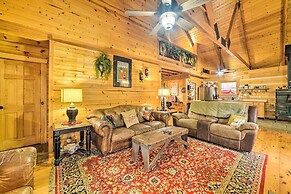 Quiet Cabin Retreat on 30 Acres Near Kentucky Lake
