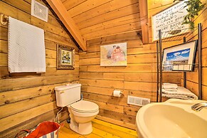 Quiet Cabin Retreat on 30 Acres Near Kentucky Lake