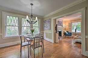 Bright Greensboro Escape ~ 1 Mi to Downtown