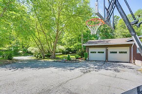 Pet-friendly Vacation Rental w/ Lake Access