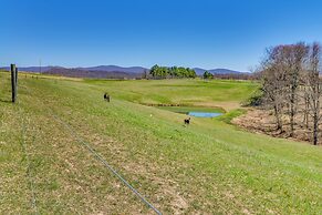 Scenic Ranch House w/ Fishing Pond!