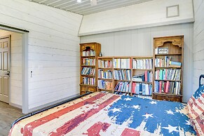 Scenic Ranch House w/ Fishing Pond!