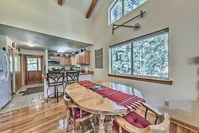 Cloudcroft Cabin w/ Deck < 2 Mi to Downtown!