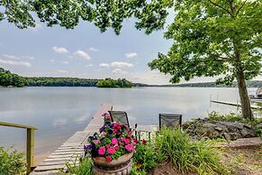 Lakefront Cottage w/ Covered Porch & Dock!