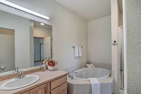 Bright Klamath Falls Townhome w/ Resort Perks