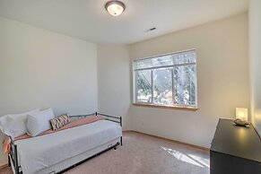 Bright Klamath Falls Townhome w/ Resort Perks