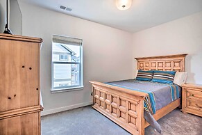 Modern Townhome ~ 3 Mi to Dtwn Grand Junction