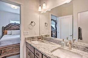 Modern Townhome ~ 3 Mi to Dtwn Grand Junction