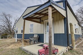 'grace Place' Clark House on Farm: Shared Hot Tub!