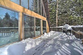 Cozy A-frame Cabin w/ Pool Table: 8 Mi to Mt Snow!