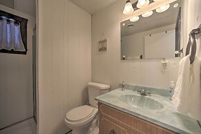 Cozy A-frame Cabin w/ Pool Table: 8 Mi to Mt Snow!