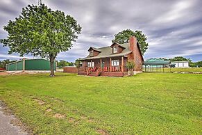 Charming Vian Retreat w/ Private Deck & Grills!