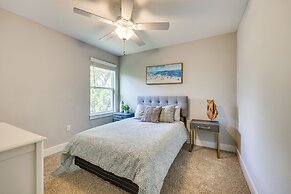 Pet-friendly Townhome, 1 Mi to Southbank Riverwalk