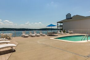 Lake Ozark Condo Rental w/ Pool & Lake Access!