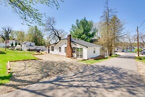 Nautical Akron Cottage w/ Sunroom + Lake Views!