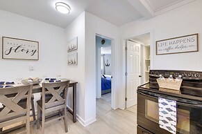 Nautical Akron Cottage w/ Sunroom + Lake Views!