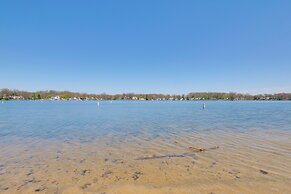 Nautical Akron Cottage w/ Sunroom + Lake Views!