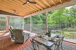 11 Mi to Wolf Ridge Ski Resort: Burnsville Escape