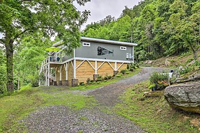 11 Mi to Wolf Ridge Ski Resort: Burnsville Escape