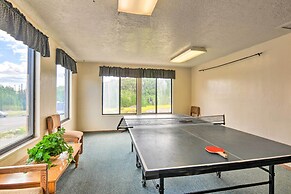 Brian Head Condo w/ Shared Pool & Hot Tub!