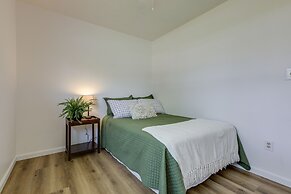 Well-equipped Dayton Home: 5 Mi to University!