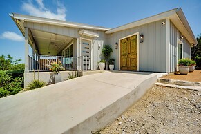 Chic House in Spring Branch w/ Lush Outdoor Space!