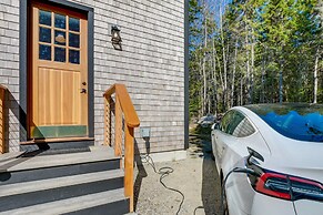 Stunning Seal Cove Home Near Acadia National Park!