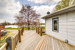 Columbia City Vacation Rental w/ Lake Access