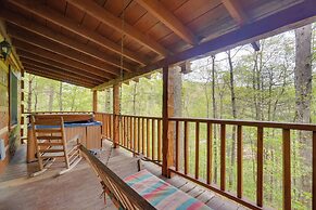 Gatlinburg Cabin w/ Pool Table ~ 6 Mi to Downtown!