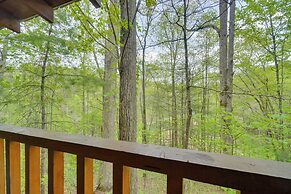 Gatlinburg Cabin w/ Pool Table ~ 6 Mi to Downtown!