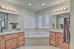 Woodsy Groveland Cabin w/ Deck < 3 Mi to Lake