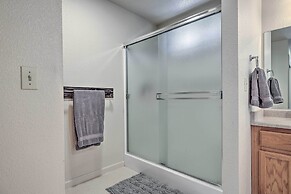 Woodsy Groveland Cabin w/ Deck < 3 Mi to Lake