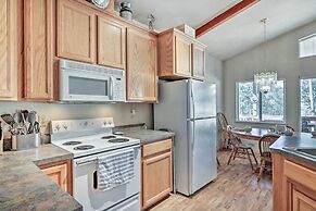 Woodsy Groveland Cabin w/ Deck < 3 Mi to Lake