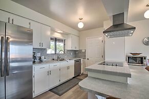 Lake Powell Views: Mid-century Home in Page