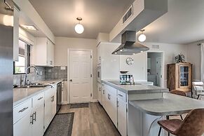 Lake Powell Views: Mid-century Home in Page