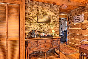 Cabin Near Boone w/ Hot Tub & Mountain Views