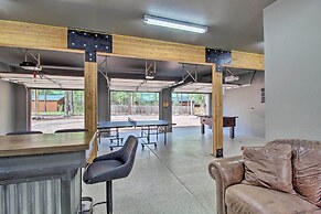 Chic Pinetop Retreat w/ Separate Apartment!