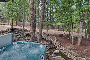 Chic Pinetop Retreat w/ Separate Apartment!