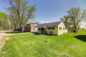 Pet-friendly Ohio Escape w/ Deck & Community Dock!