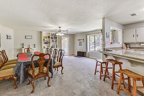 Oakhurst Vacation Rental Near Hiking & Bass Lake!