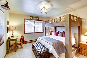 Near Golfing & Hiking: Pinetop Vacation Rental!