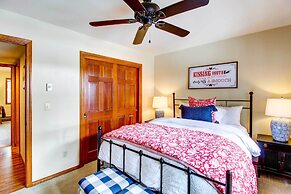 Near Golfing & Hiking: Pinetop Vacation Rental!