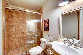 Near Golfing & Hiking: Pinetop Vacation Rental!